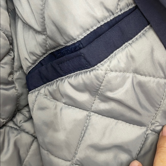 Quicksilver 100% Nylon zipper front Jacket - Picture 12 of 12